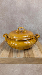 Soupière vintage en céramique émaillée jaune moutarde avec couvercle