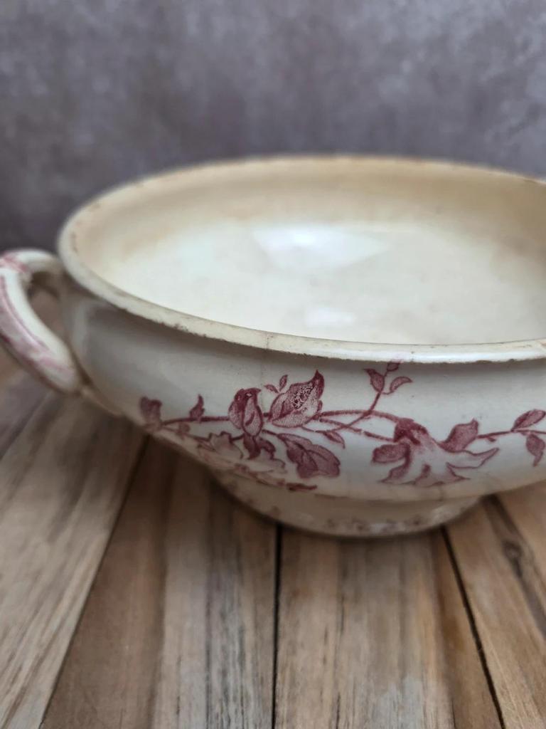 Petite soupière ancienne Sarreguemines modèle Favori rose – Terre de fer