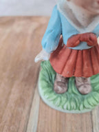 Figurine enfant vintage signée – déco rétro