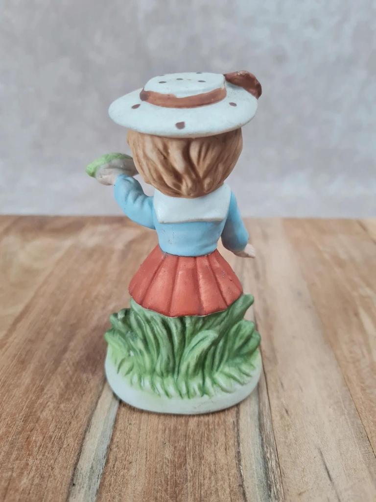 Figurine enfant vintage signée – déco rétro