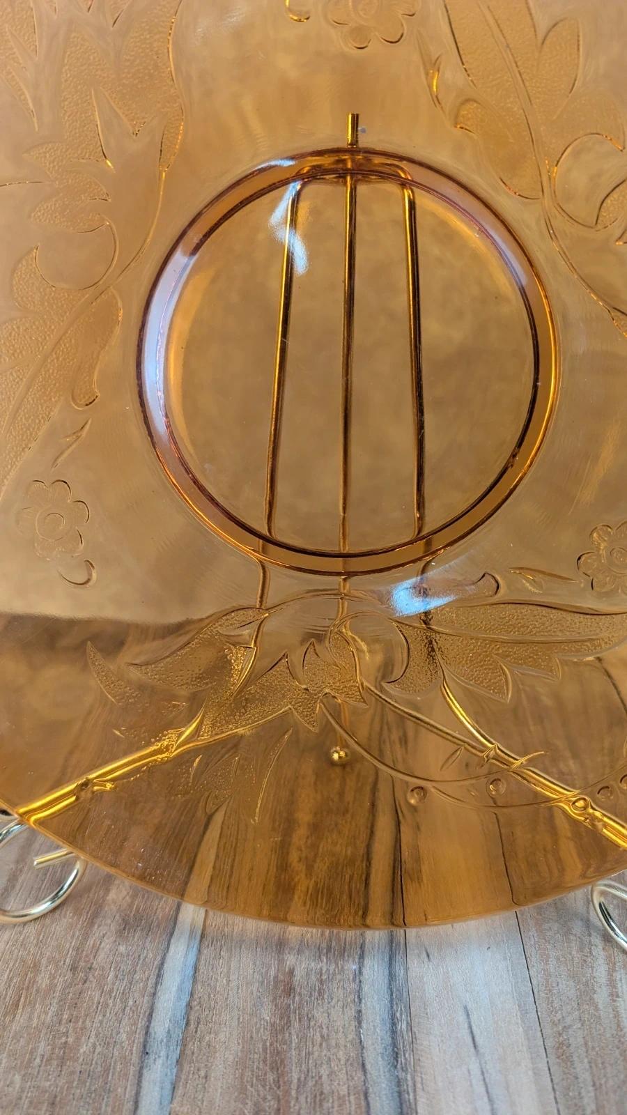 Grand plat en verre ambré à décor floral vintage