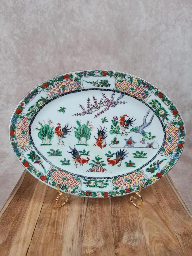 🐓 Grand plat ovale en porcelaine chinoise Famille - rose – décor de coqs et fleurs