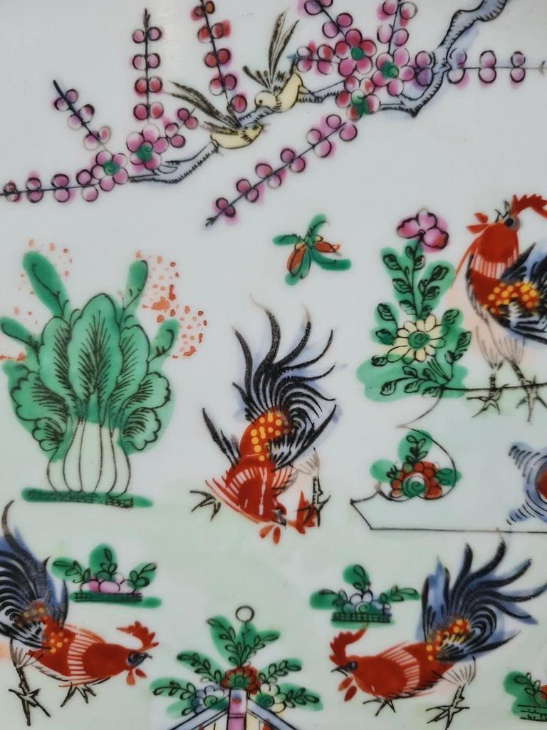 🐓 Grand plat ovale en porcelaine chinoise Famille - rose – décor de coqs et fleurs