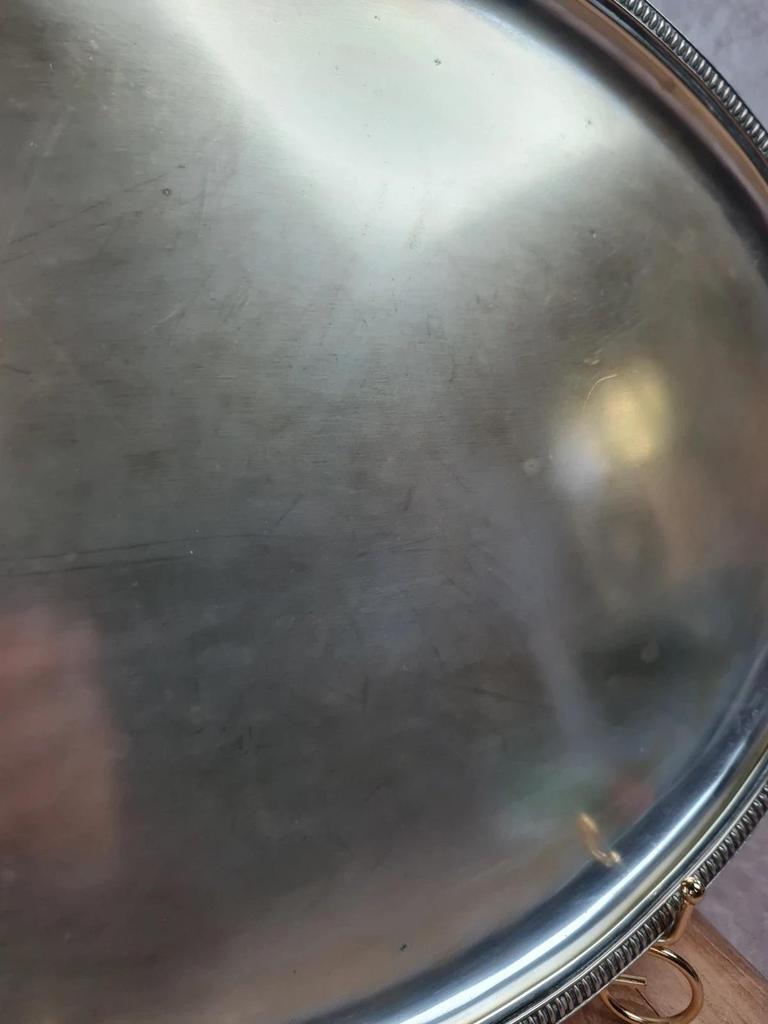 Grand plateau ancien en métal argenté, style rococo à poignées ouvragées