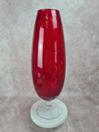 Grand vase en verre rubis sur pied – Empoli, Italie 🌹