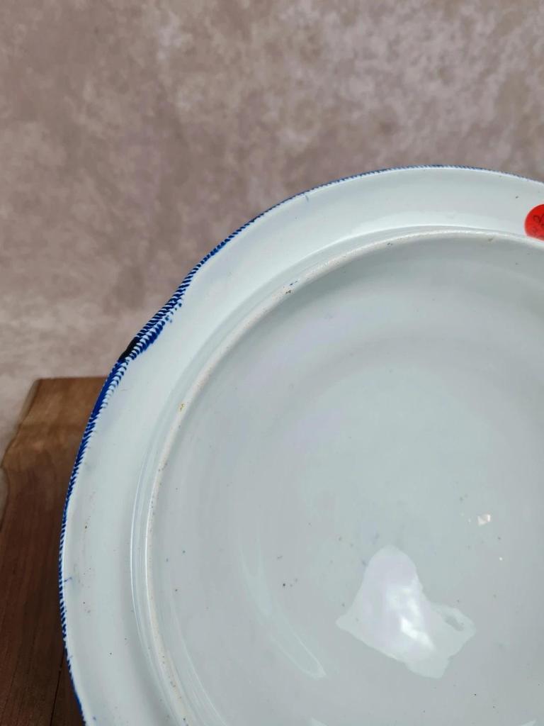 Grande soupière ancienne Creil & Montereau – Modèle Flora