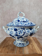 Grande soupière ancienne Creil & Montereau – Modèle Flora