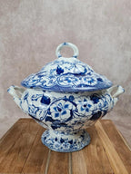 Grande soupière ancienne Creil & Montereau – Modèle Flora