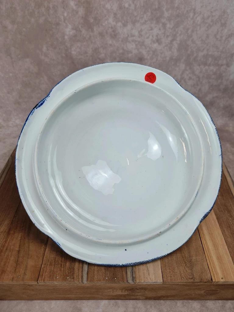 Grande soupière ancienne Creil & Montereau – Modèle Flora