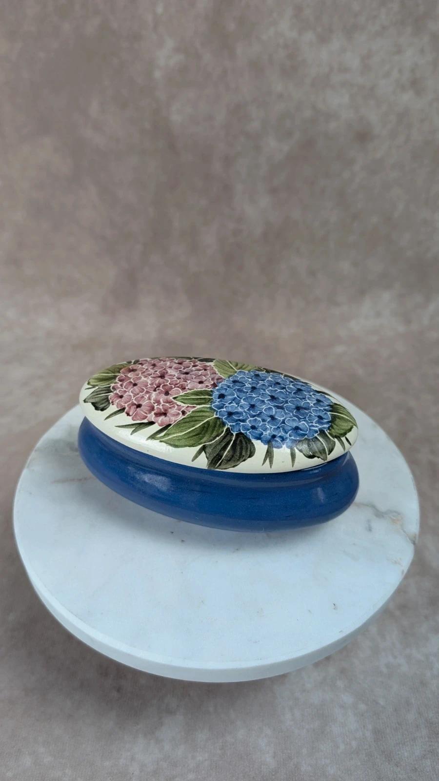 Jolie boîte en faïence peinte à la main Hortensias bleus & roses – A. Silveira Açores