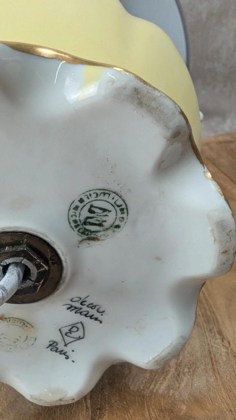 Lampe ancienne en porcelaine de Limoges Lucien Michelaud – décor main signé J. François