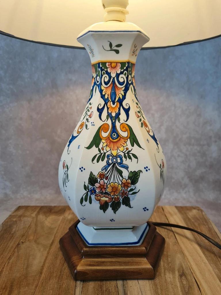 🌿 Lampe en faïence peinte à la main – style Desvres / Rouen – pièce artisanale 🇫🇷
