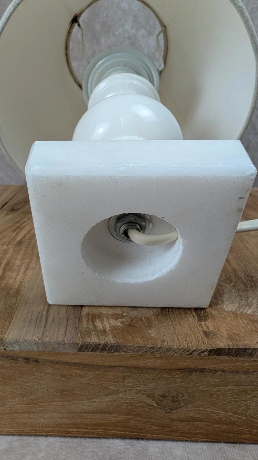 Lampe vintage en albâtre