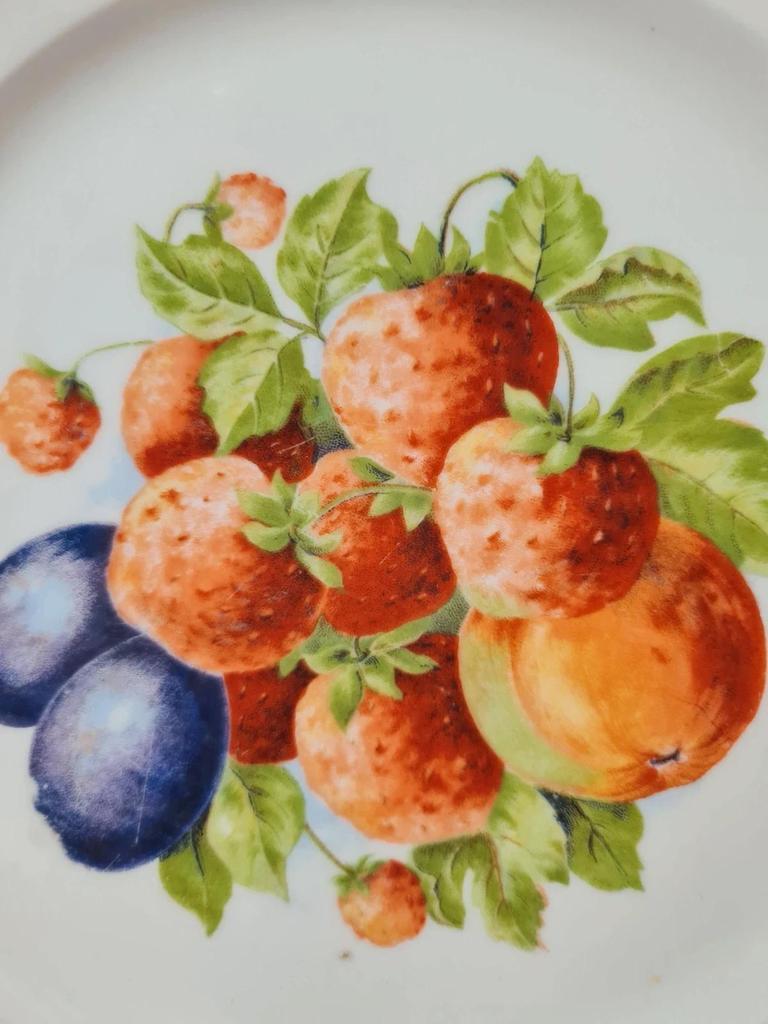 Lot 2 assiettes vintage Limoges M&d – Fruits, porcelaine octogonale