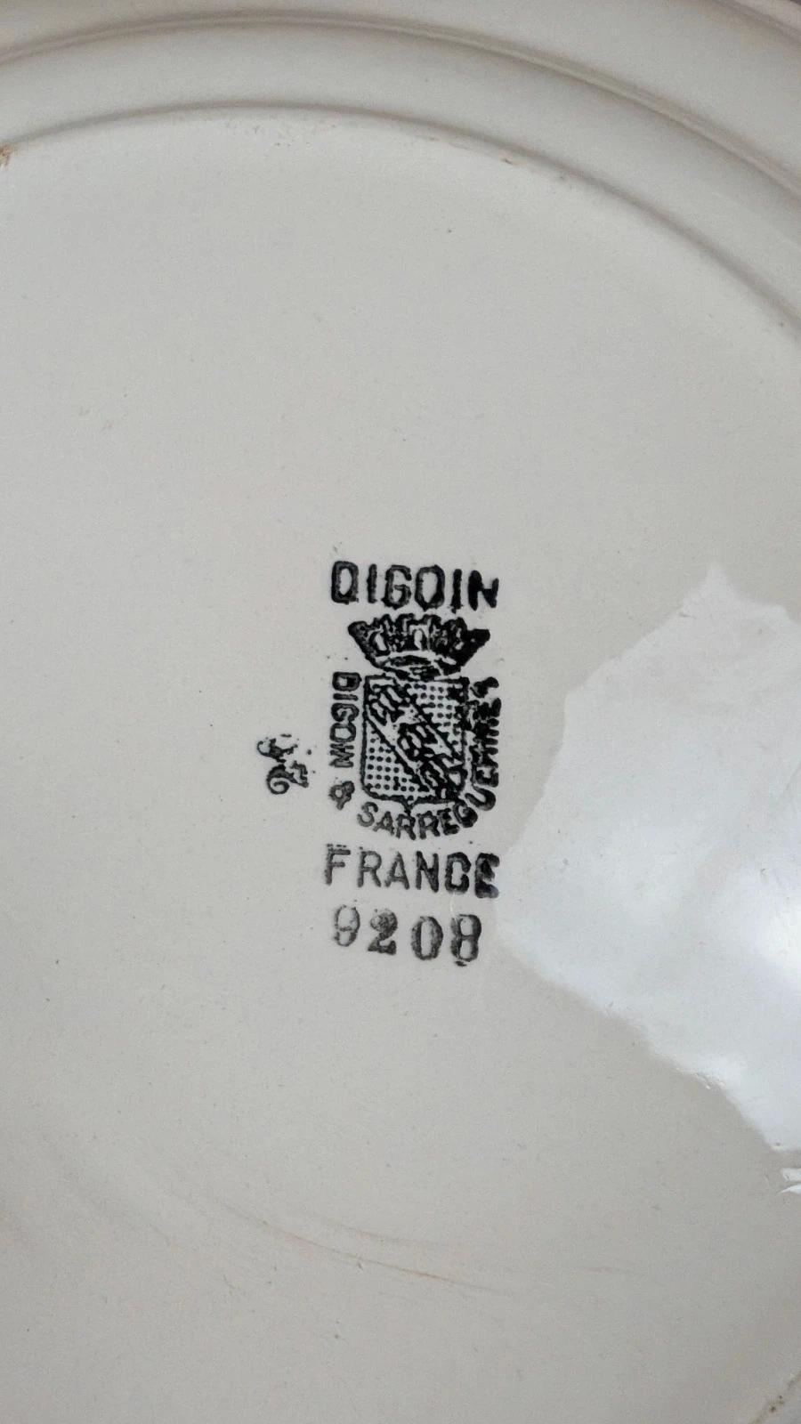 Lot 6 assiettes terre de fer Digoin Sarreguemines