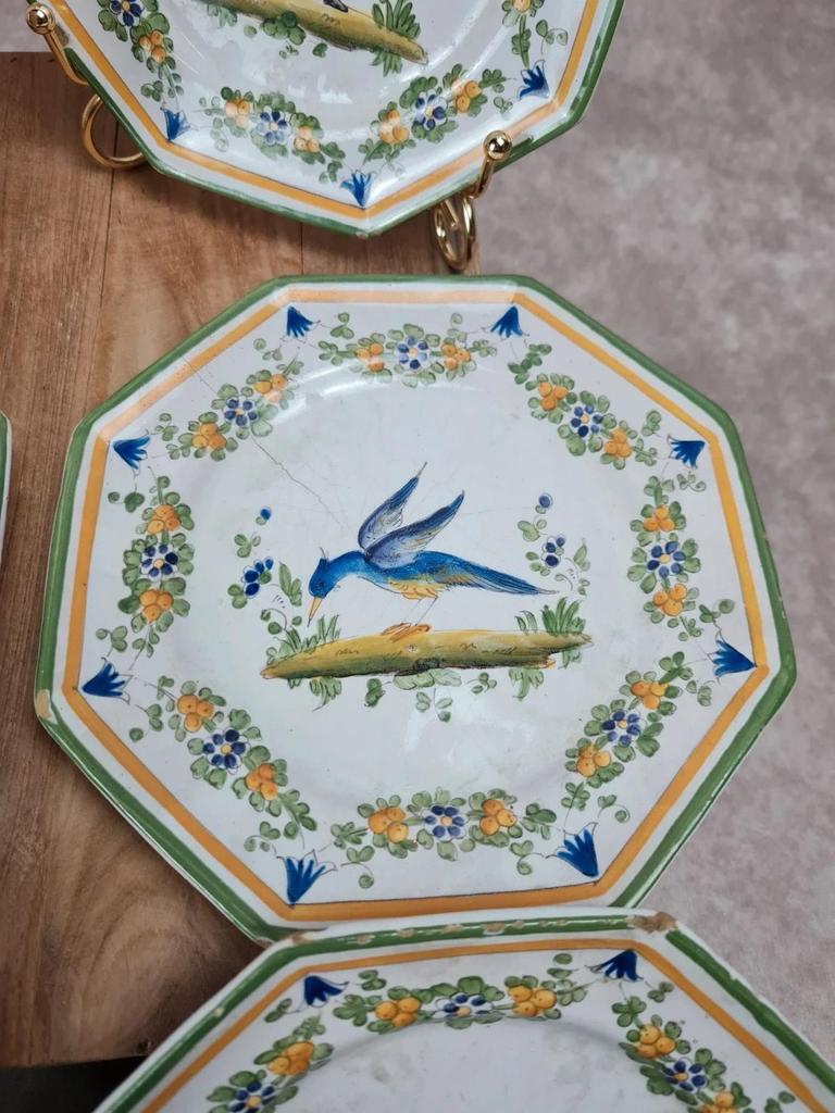 Lot de 12 petites assiettes anciennes Alfred Renoleau, décors différents