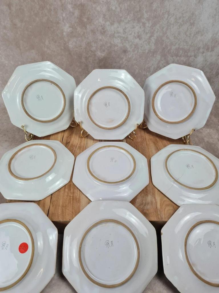 Lot de 12 petites assiettes anciennes Alfred Renoleau, décors différents