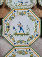 Lot de 12 petites assiettes anciennes Alfred Renoleau, décors différents