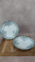 Lot de 2 assiettes anciennes terre de fer – A. Lebacqz & M. Bouchart – Modèle Floral