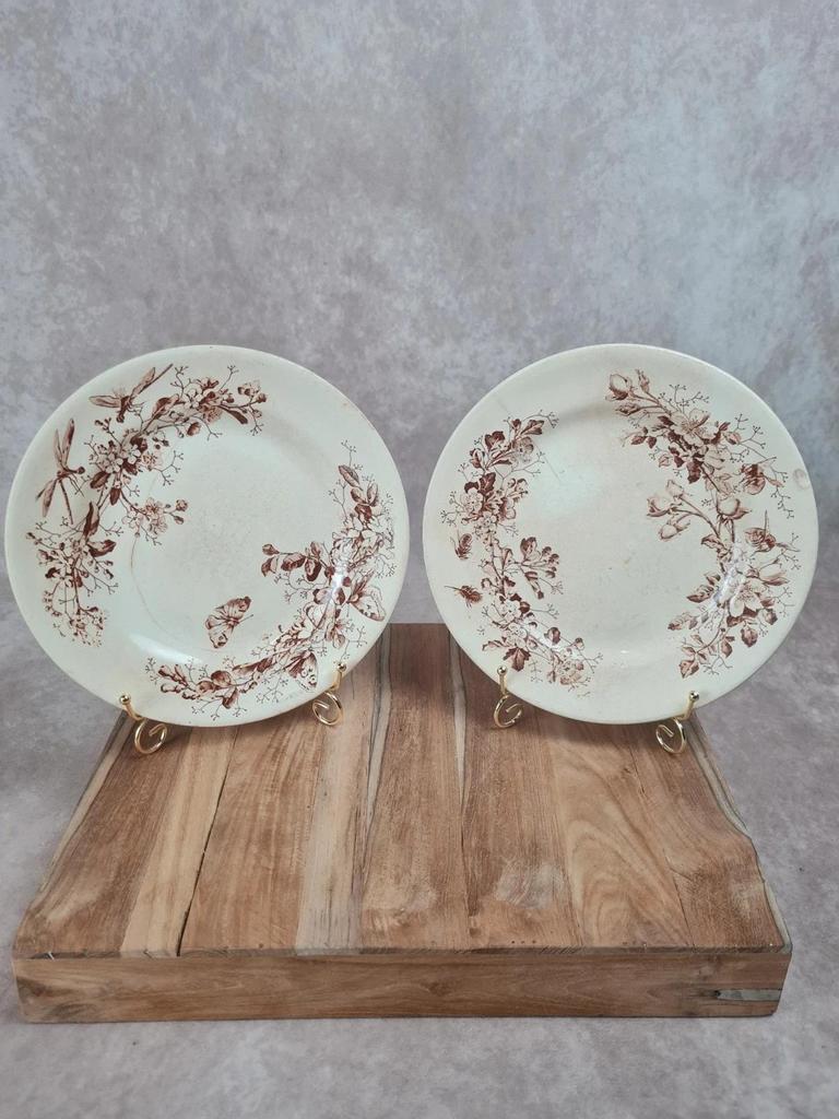 Lot de 2 assiettes anciennes Terre de Fer – Cie Franco - anglaise Paris