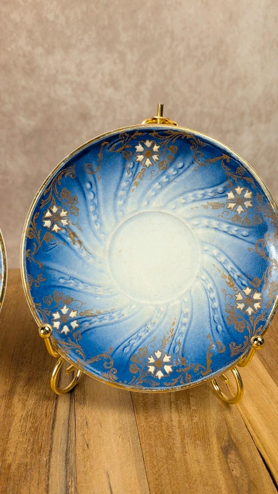 Lot de 2 soucoupes anciennes Kg Luneville – décor bleu & or