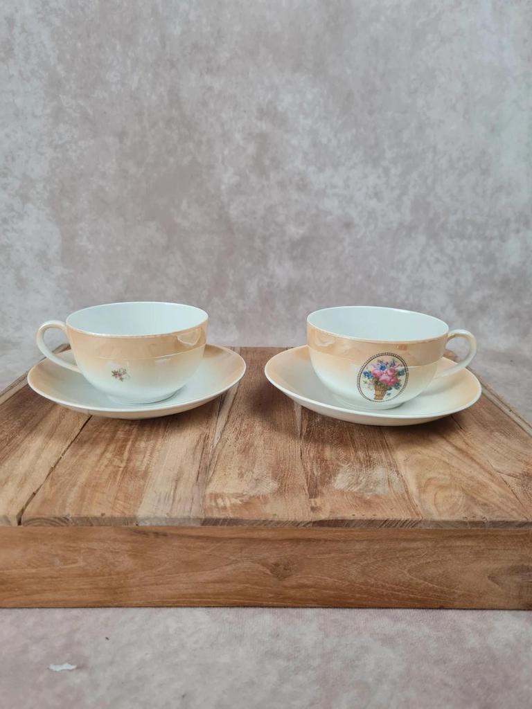 Lot de 2 tasses et sous - tasses vintage – Porcelaine allemande Koenigszelt