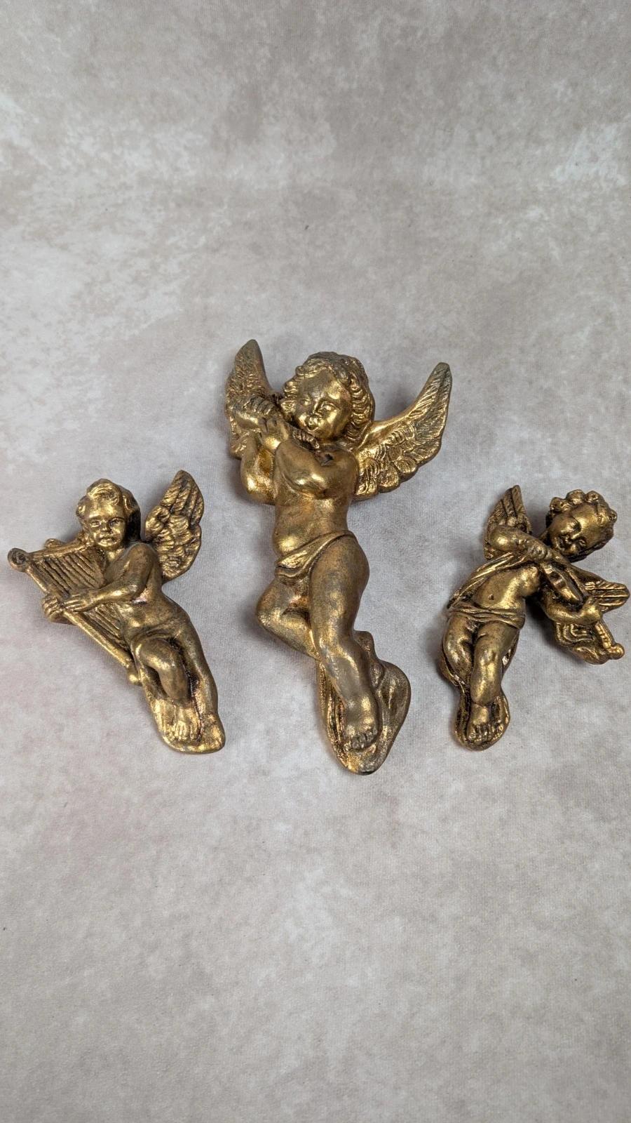 Lot de 3 anges musiciens muraux dorés en plâtre vintage