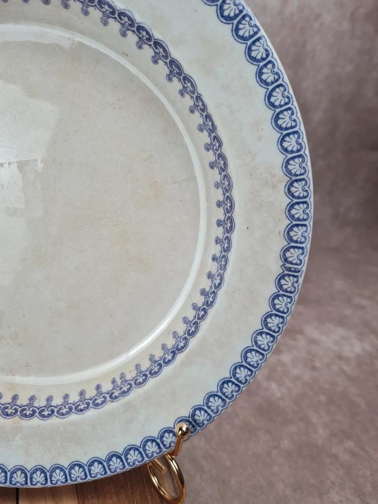 Lot de 3 grandes assiettes anciennes, W. Adams & Sons, décor Etruscan Border, Ère Victorienne