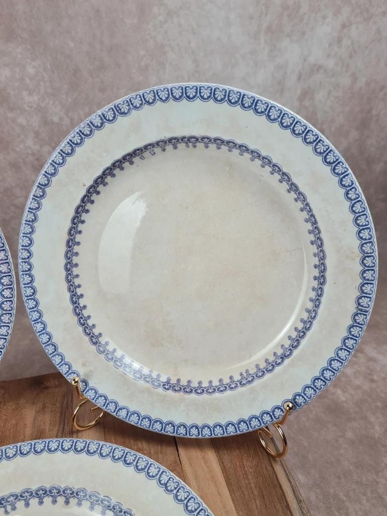 Lot de 3 grandes assiettes anciennes, W. Adams & Sons, décor Etruscan Border, Ère Victorienne