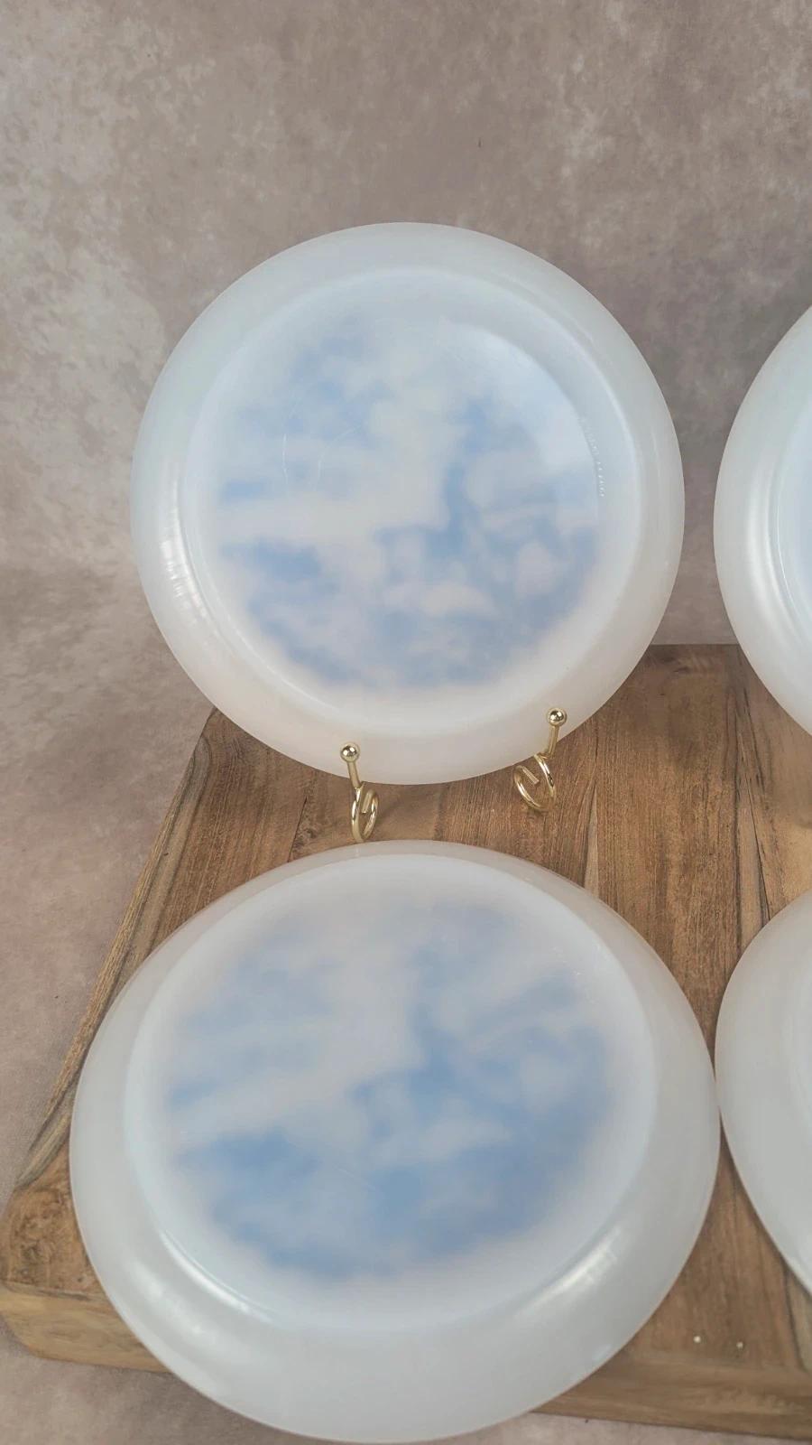 Lot de 4 assiettes à dessert Arcopal – modèle chasse - à - courre