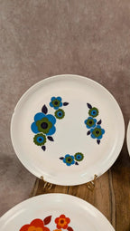 Lot de 4 assiettes Arcopal modèle Lotus – vintage années 70