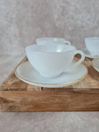Lot de 4 grandes tasses & soucoupes Arcopal, blanc opale & liseré doré