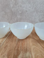 Lot de 4 grandes tasses & soucoupes Arcopal, blanc opale & liseré doré