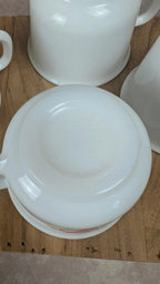Lot de 4 tasses Arcopal vintage motif roses