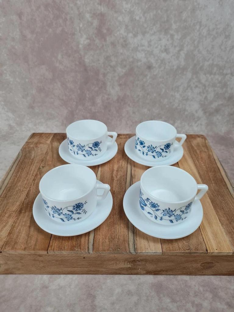 Lot de 4 tasses avec soucoupes Arcopal – modèle Aster bleu