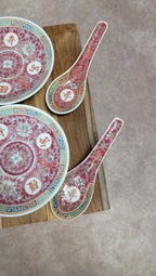 Lot de 4 tasses chinoises + soucoupes & cuillères – Décor asiatique rouge