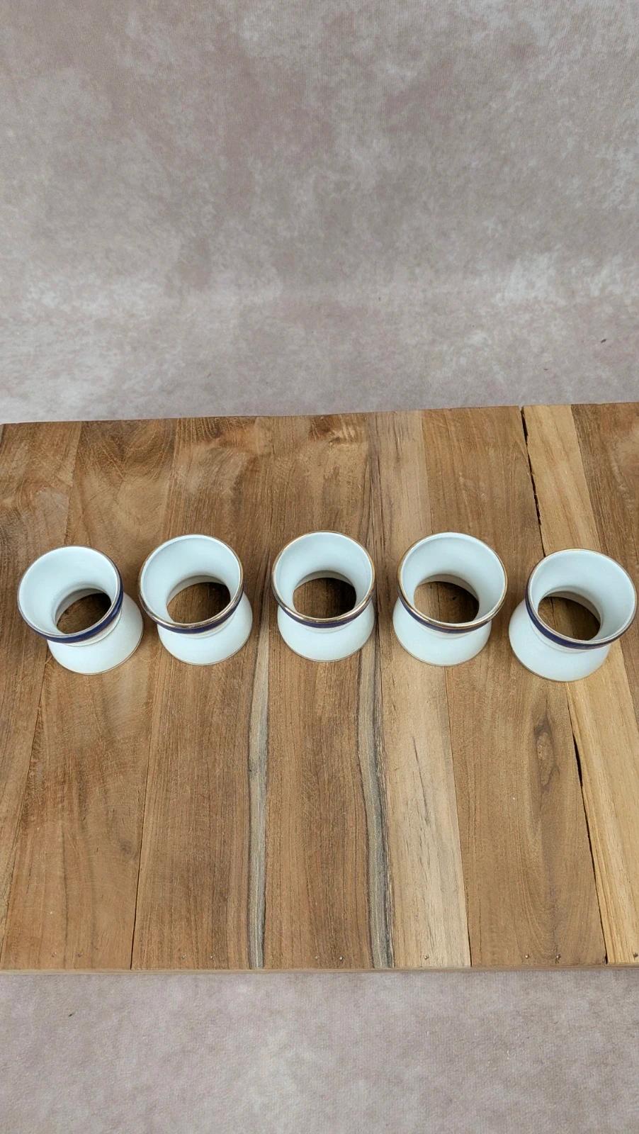 Lot de 5 cocotiers en porcelaine bleu et or – vintage élégant