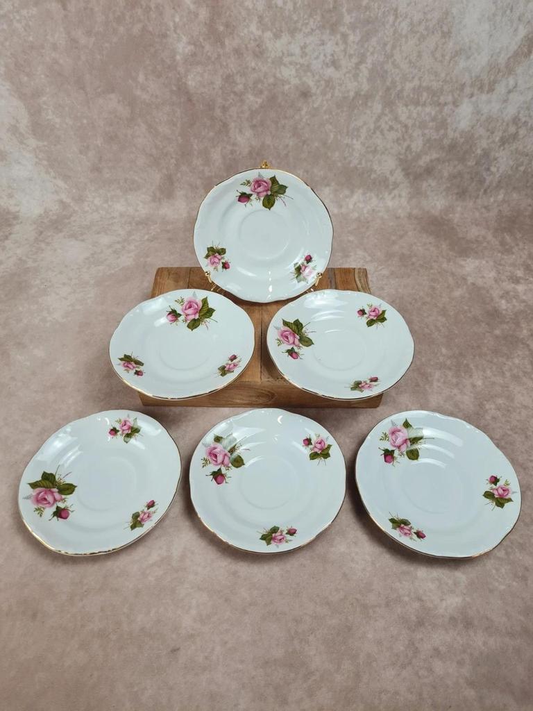 🌹 Lot de 6 coupelles vintage décor roses – porcelaine blanche et liseré doré