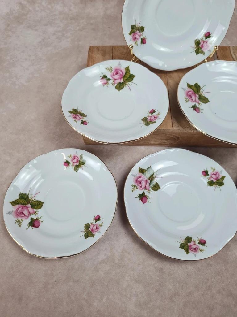 🌹 Lot de 6 coupelles vintage décor roses – porcelaine blanche et liseré doré