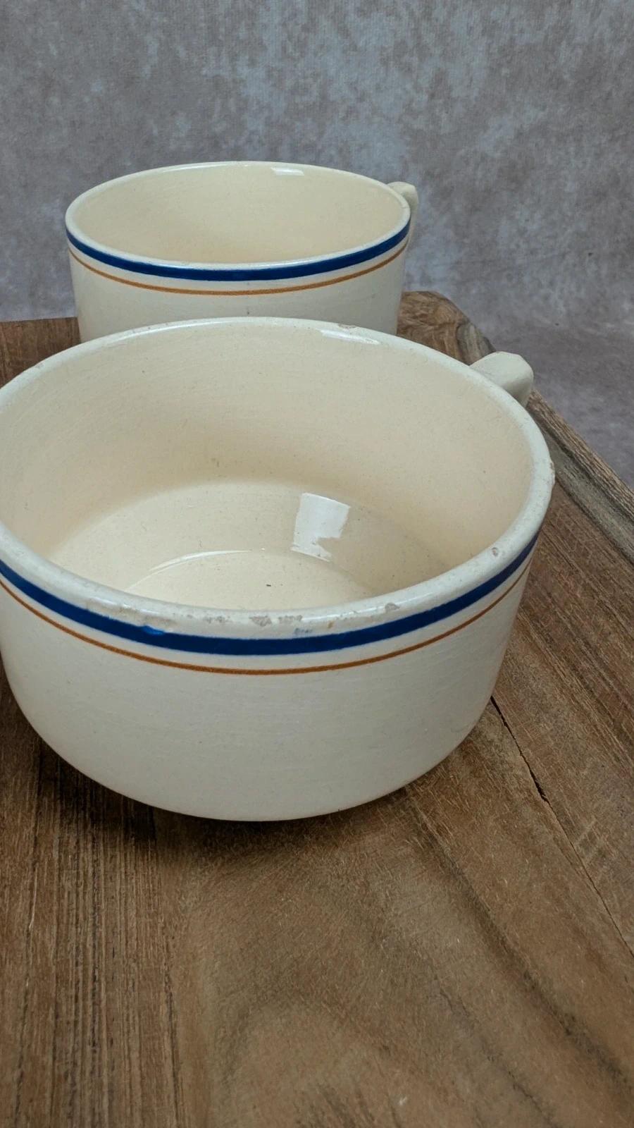Lot de 7 tasses anciennes Moulin des Loups – Liserés bleu et ocre, charme rétro