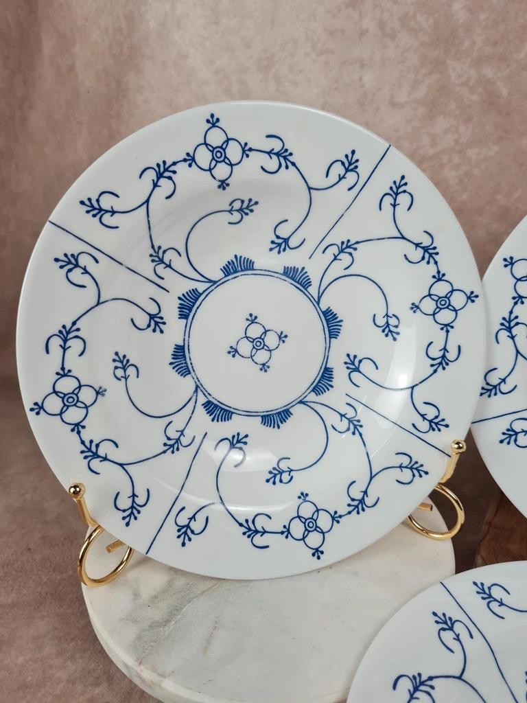 Lot de 8 assiettes creuses Arcopal modèle “régence”