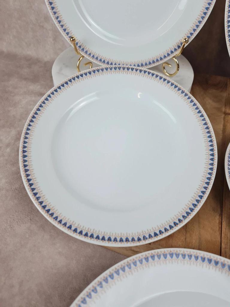 Lot porcelaine française ancienne – 8 assiettes à dessert + 1 plat à gâteau 💙