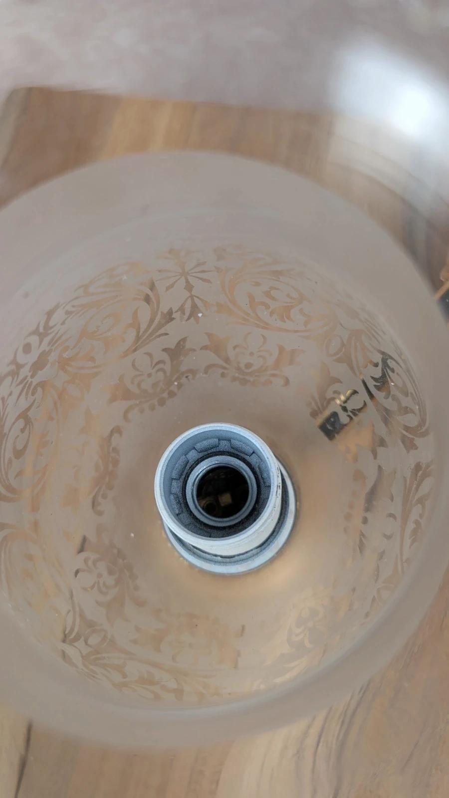 Paire d’appliques murales vintage en laiton doré et verre dépoli gravé