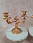 Paire de bougeoirs anciens dorés – style Louis Xv / Rocaille