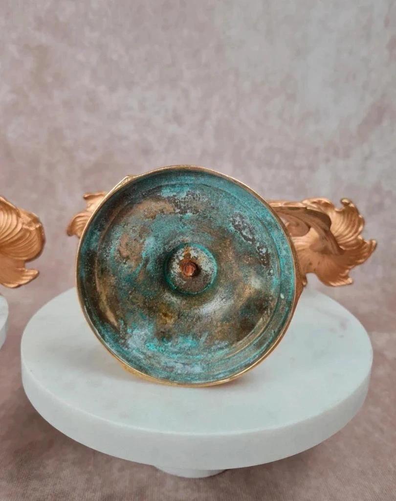 Paire de bougeoirs anciens dorés – style Louis Xv / Rocaille