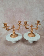 Paire de bougeoirs anciens dorés – style Louis Xv / Rocaille