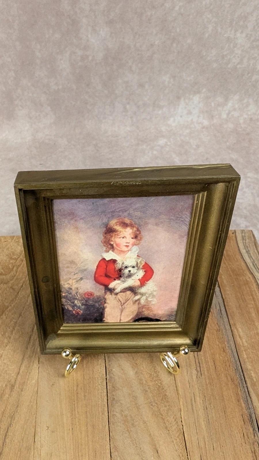 Petit cadre décoratif vintage plastique doré – Enfant & chien