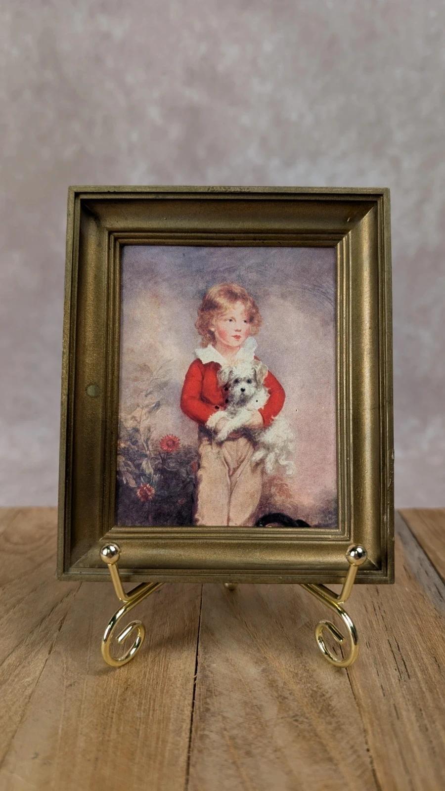 Petit cadre décoratif vintage plastique doré – Enfant & chien