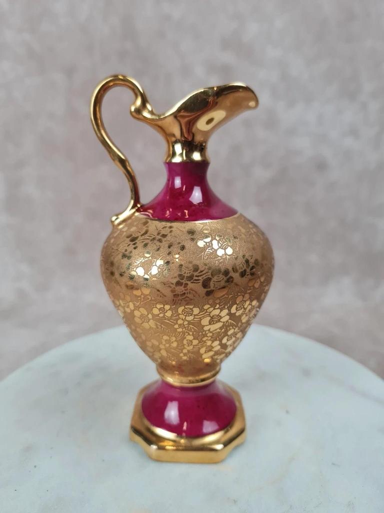 🌸 Petit pichet décoratif en porcelaine de Limoges signé Valade 🌸
