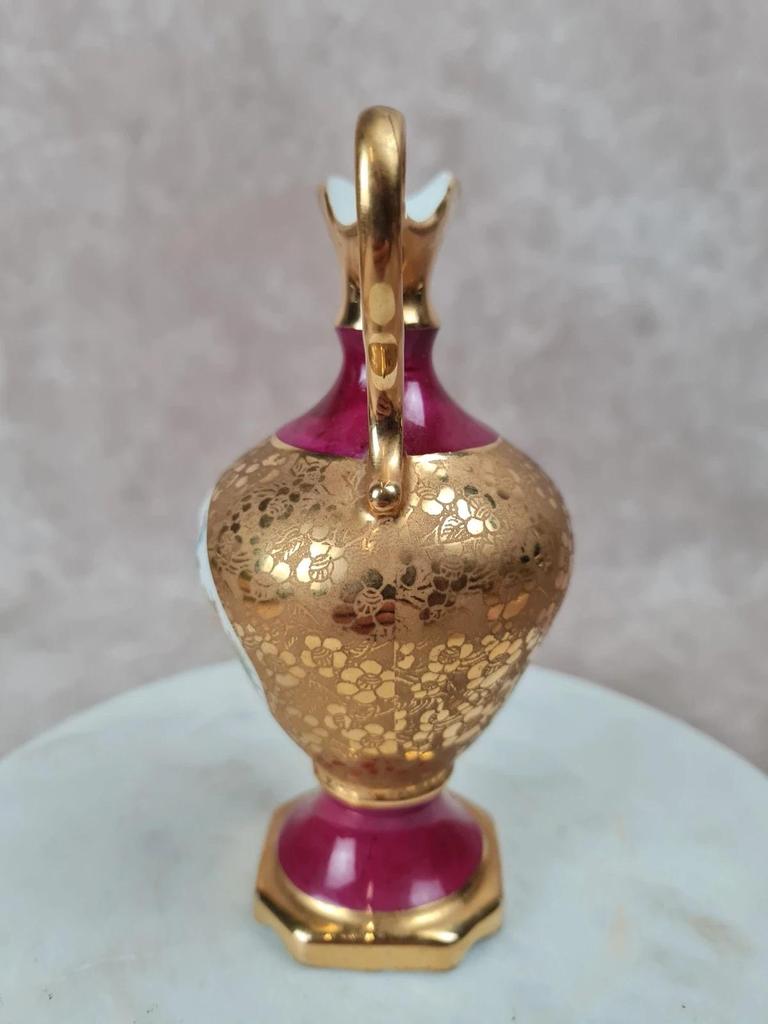 🌸 Petit pichet décoratif en porcelaine de Limoges signé Valade 🌸